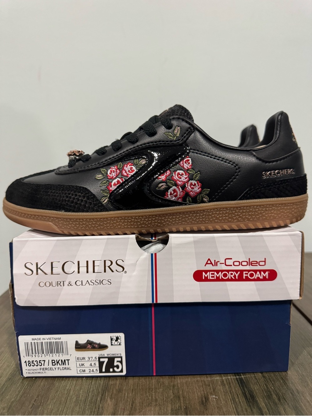 SKECHERS COURT & CLASSIC WOMEN SHOES - Picture 10 of 10